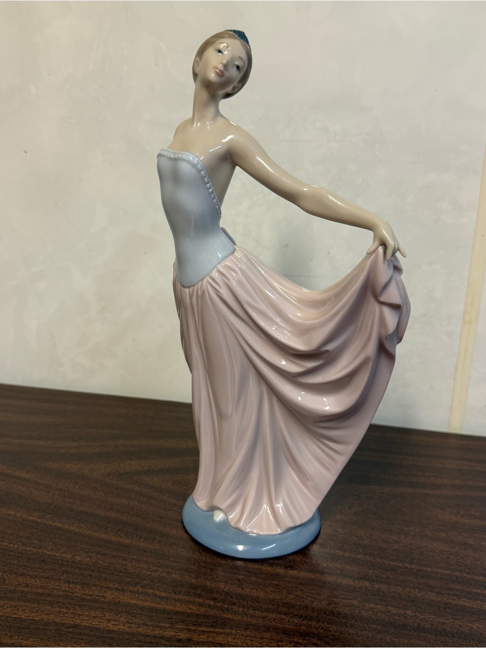 Vintage 1979 Lladro "Dancer" #5050 - Retired preowned no box or certificate